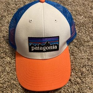 Patagonia P-6 Logo Trucker Hat